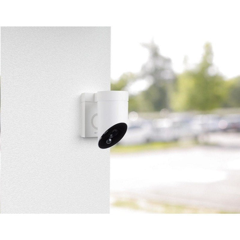 Somfy Outdoor Camera with an integrated siren